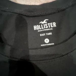Hollister t shirt size m